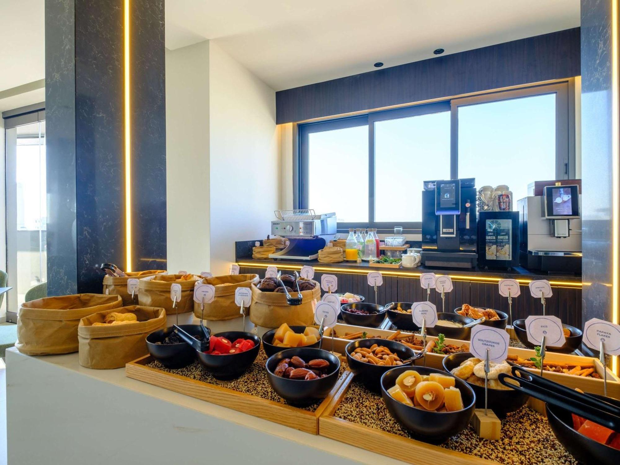 Mercure Larnaca City Exterior foto