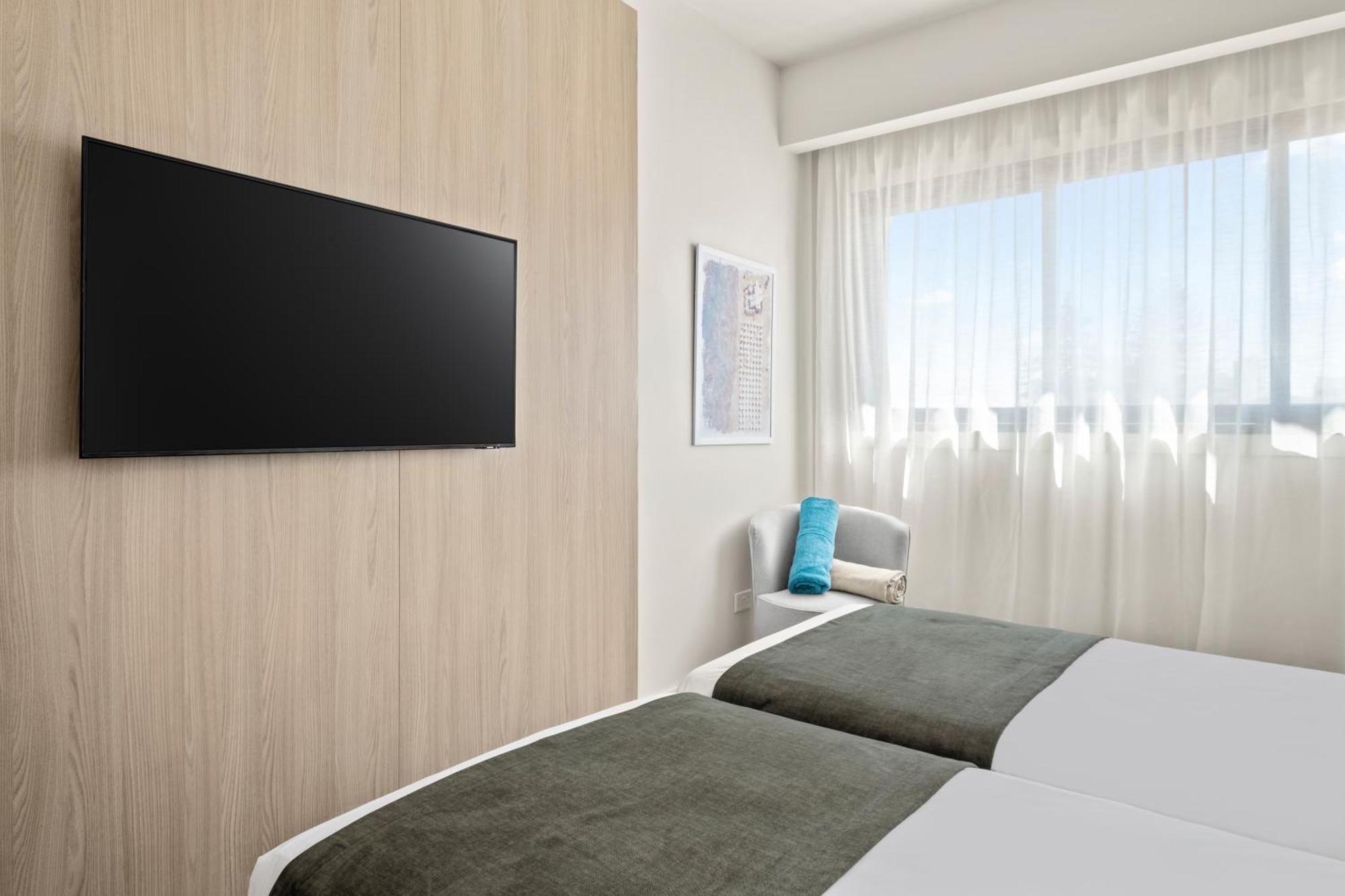 Mercure Larnaca City Exterior foto