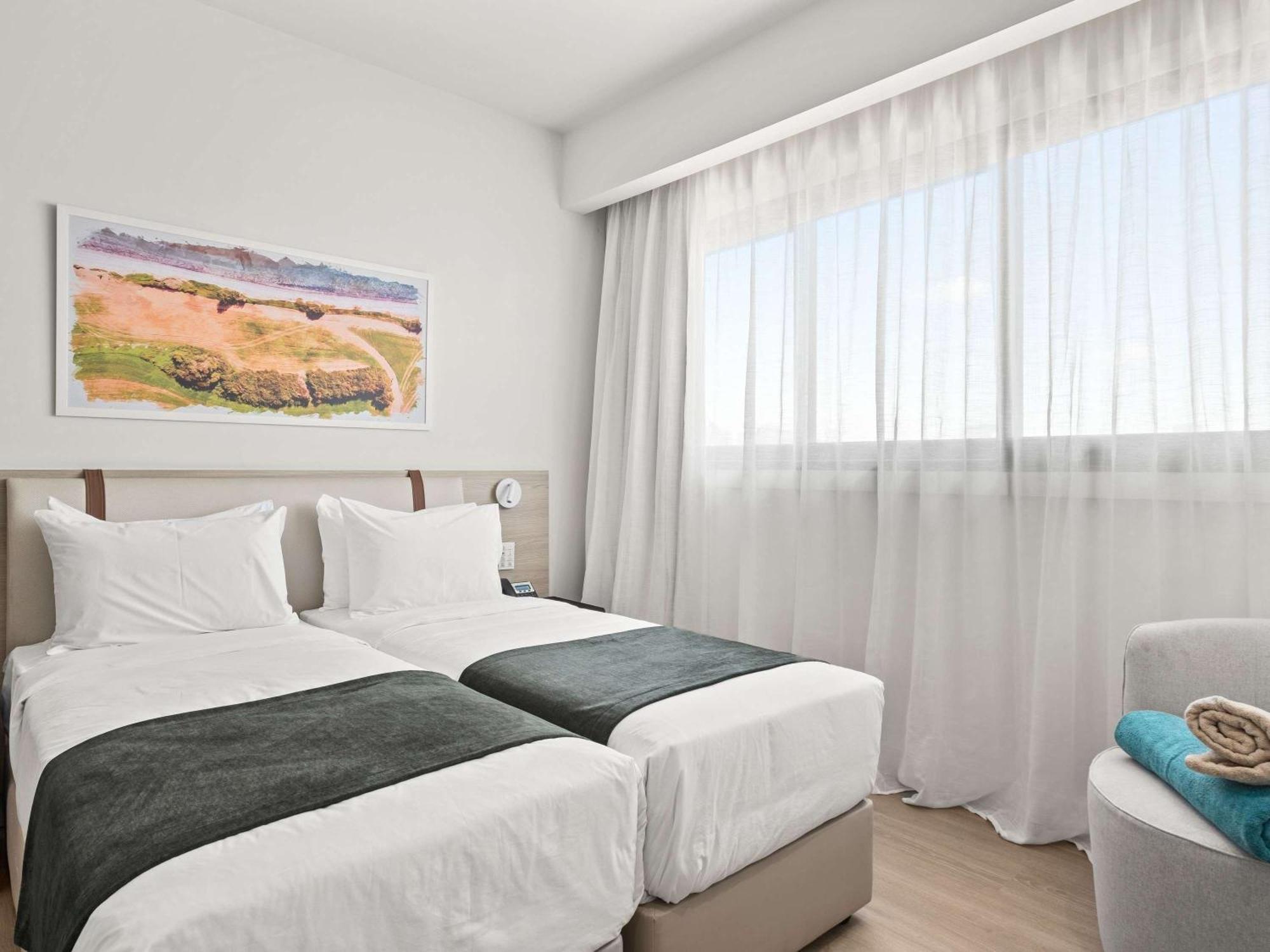 Mercure Larnaca City Exterior foto