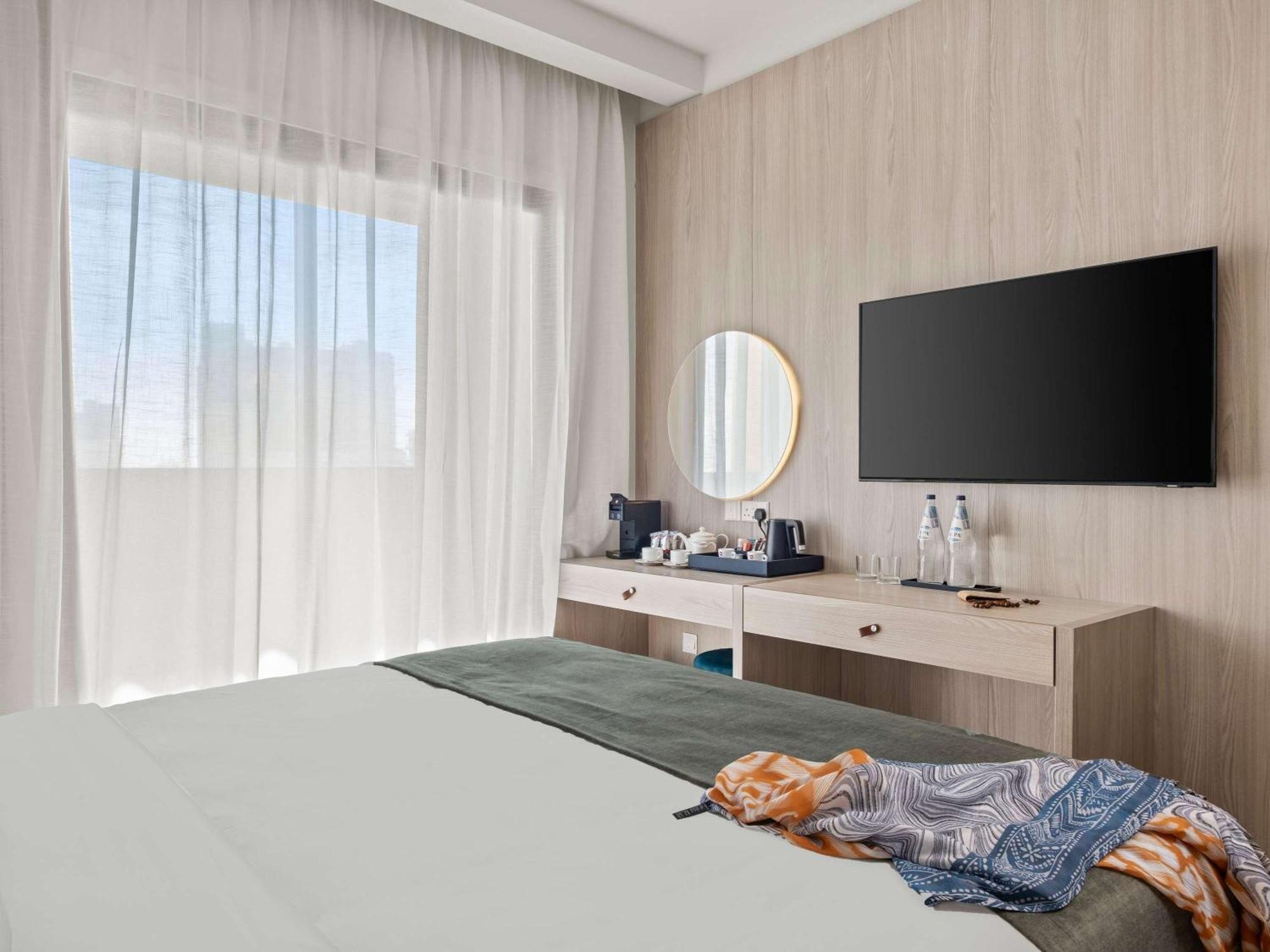 Mercure Larnaca City Exterior foto
