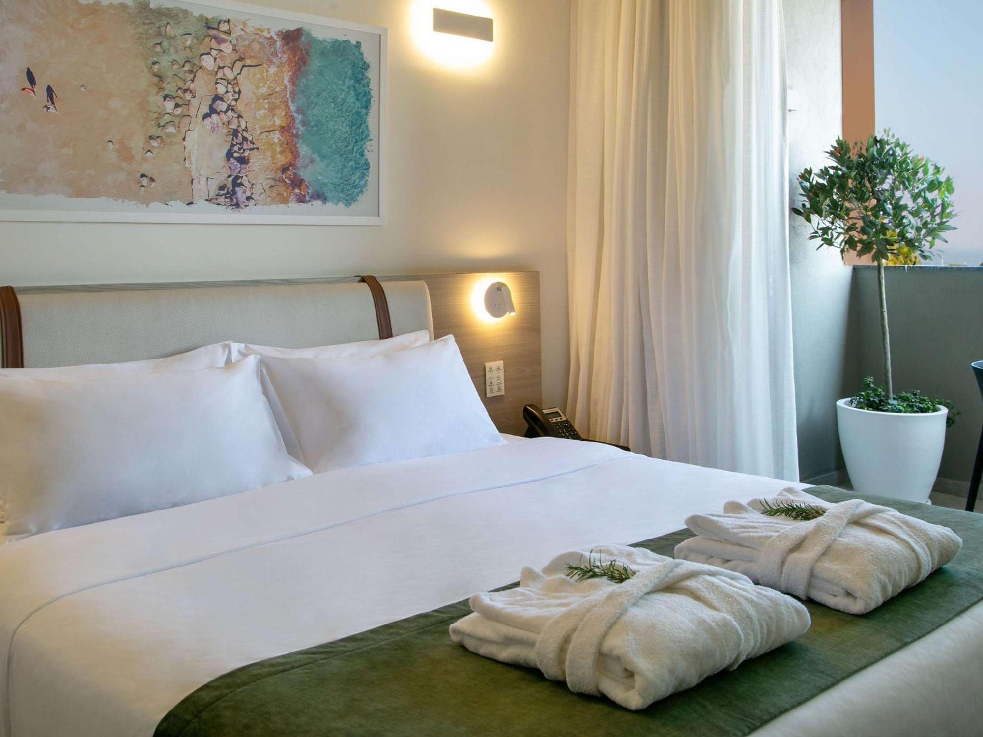 Mercure Larnaca City Exterior foto