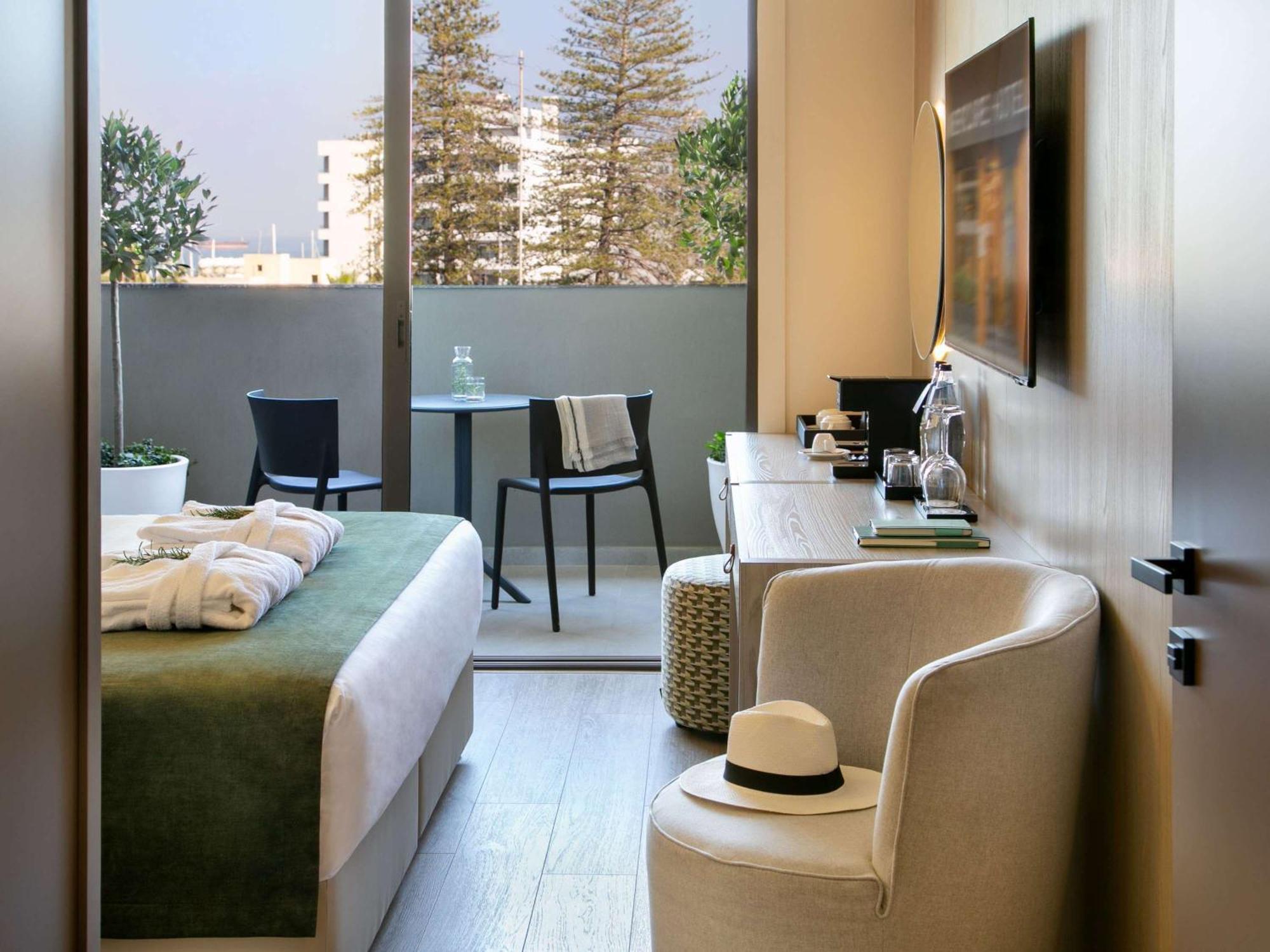 Mercure Larnaca City Exterior foto
